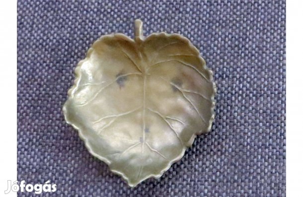 Régi antik sárgaréz levél alakú tálka