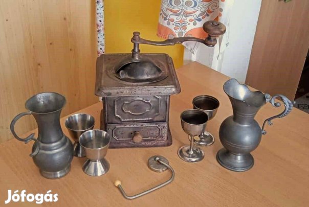 Régi/antik tárgyak egyben, különböző anyag, funkció