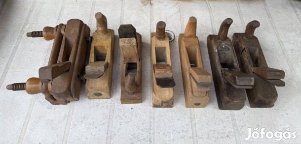 Régi asztali kézi gyaluk, kézi falc és síkgyalu, 7 db 