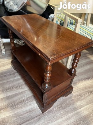 Régi asztalka 63/80x40 cm eladó bp.17 ker