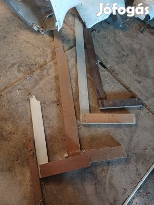 Régi asztalos derékszög.