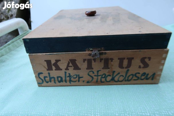 Régi bonbonos fadoboz 40x 25cm