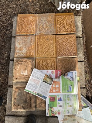 Régi bontott cserépkályha, cserép kályha