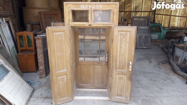 Régi bontott parasztház ajtó eladó