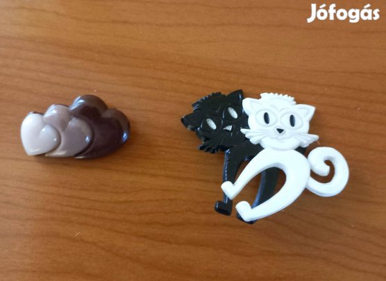 Régi bross párban, műanyag, retro buliba, farsangi jelmez kelléknek