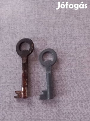 Régi bútor kulcsok 3, 17, 4, 6, 2