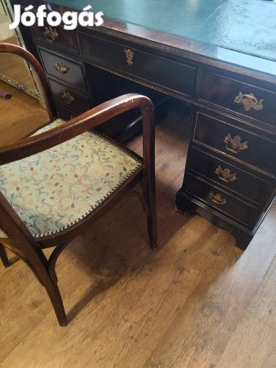 Régi bútorok eladok író asztal 