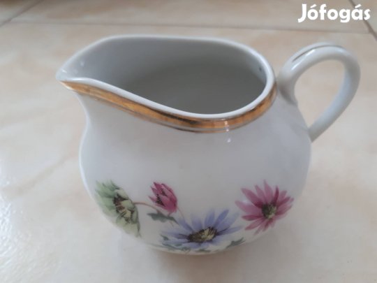 Régi búzavirág mintás arany szegélyes hollóházi porcelán kancsó