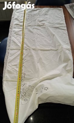 Régi csipke és keresztöltéses terítők