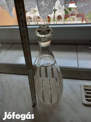 Régi csiszolt és arany szegélyes likőrös üveg 0,5 l-es