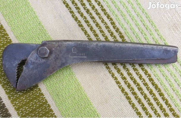 Régi csőfogó szerszám eladó