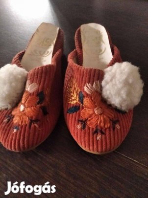 Régi de nem használt Szegedi papucs 23-as