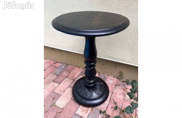 Régi ébenfekete dohányzó asztal lerakó faragott lábú posztamens