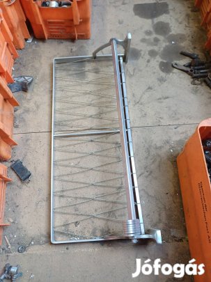 Régi előszobai kalaptartó.