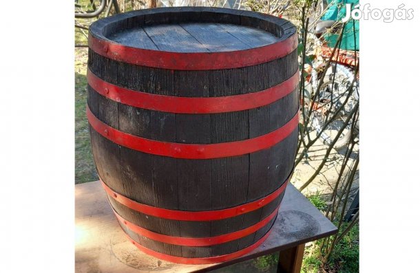 Régi fa boros hordó lefestve kert dekoráció debreceni szállítás
