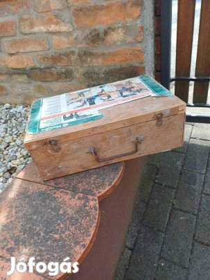 Régi fa láda-doboz.