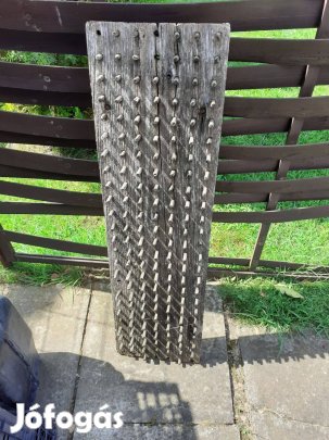 Régi fa magágy előkészítő dugfa dekorációnak parasztházba