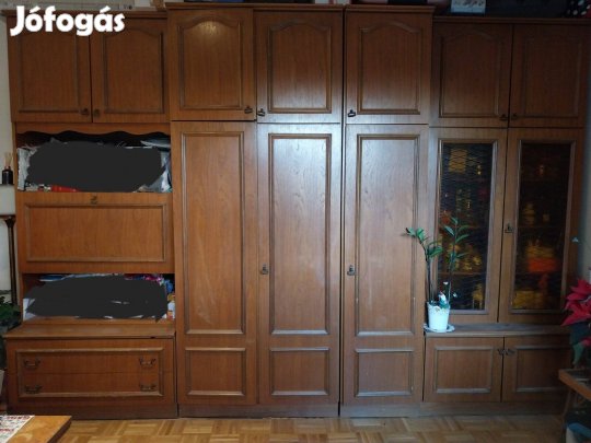 Régi fa szekrénysor 