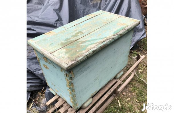 Régi faláda, tároló ládika 10000 Ft