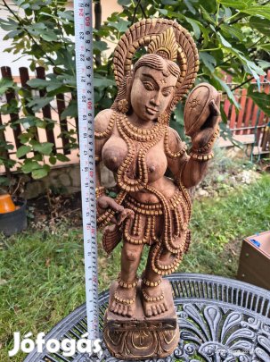 Régi faragott indiai Istenséget ábrázoló szobor, faragás