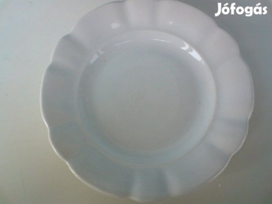 Régi fehér Zsolnay porcelán kis tányér