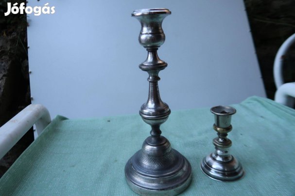Régi fém gyertyatartók gravirozott diszitéssel egyben