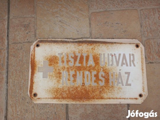 Régi fém tábla Tiszta udvar rendes ház 50-es évek