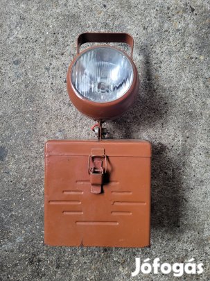 Régi fém vasutaslámpa