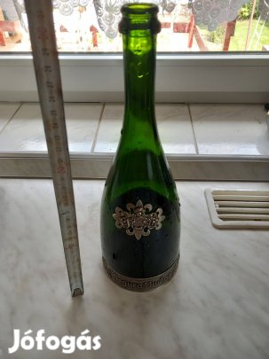 Régi fém veretes pezsgős üveg 0,7 l-es