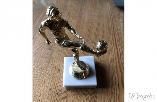 Régi foci kupa, labdarúgó kupa 1800 Ft