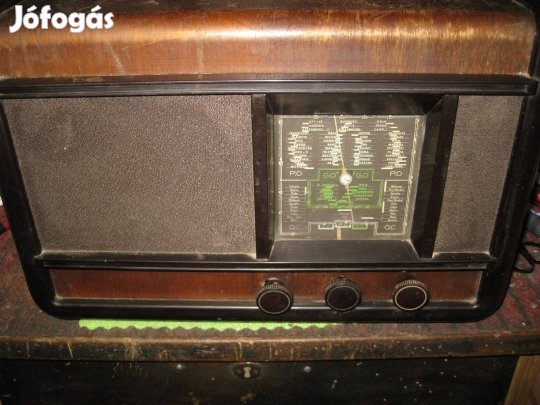 Régi francia elektroncsöves rádió