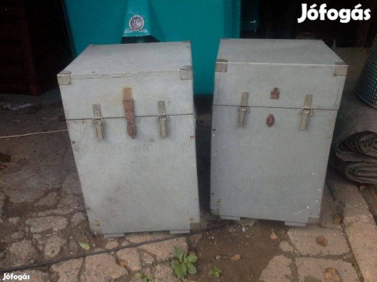 Régi francia katonai honvédségi fém fa láda faláda fatároló tároló