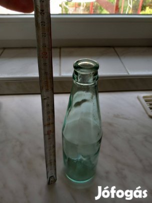 Régi halvány zöld 2 dl-es üveg