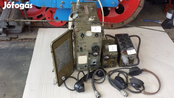 Régi honvédségi katonai rádióállomás telefon végerősítő tábori rádió