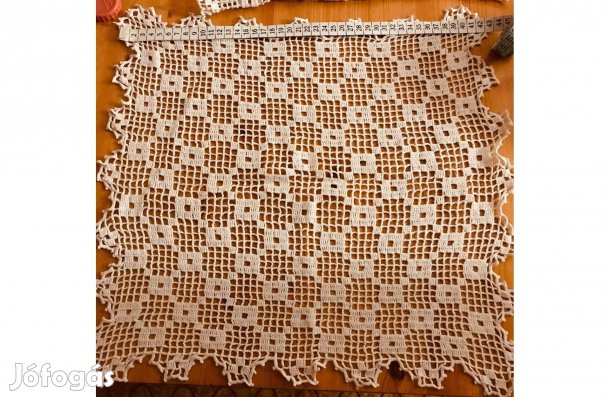 Régi horgolt terírő