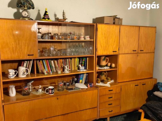 Régi időket megidéző Szekrénysor