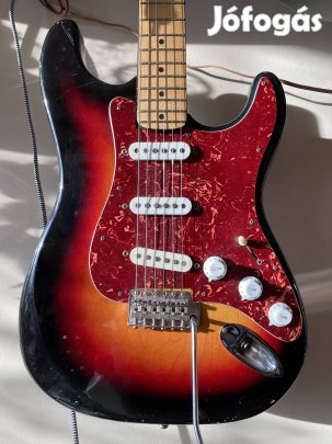 Régi japán ikónikus sunburst nagyfejes Fender kópia szólógitár gitár