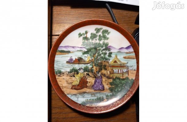 Régi japán jelenetes porcelán teás - kávés készlet