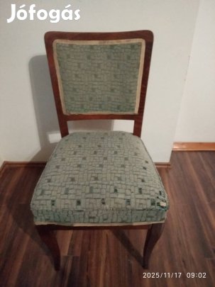 Régi kárpitozott szék (1950-es évek)