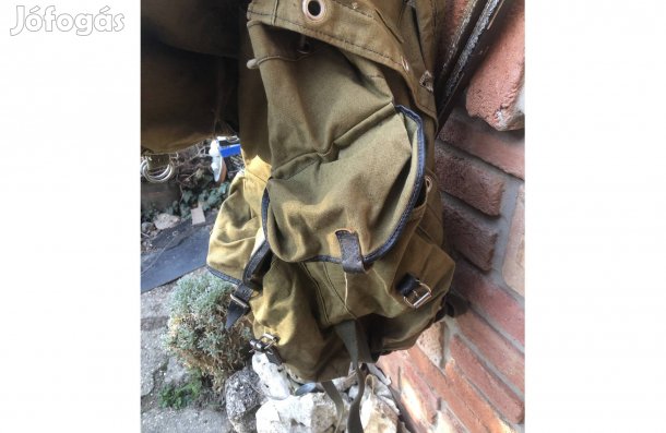 Régi katona táska , hátitáska 5000 Ft