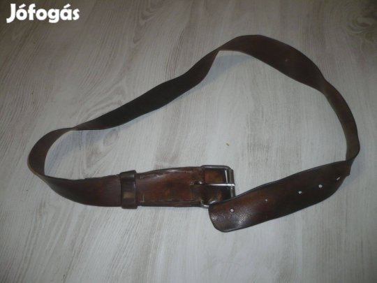 Régi katonai derékszíj