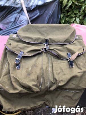 Régi katonai hátizsák 5000 Ft 