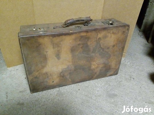 Régi kemény falú bőrönd 55*35*15 cm