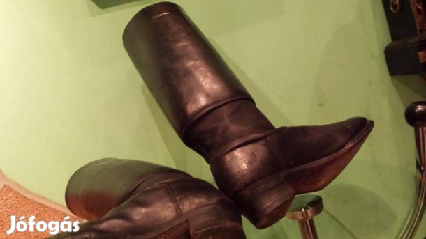 Régi kemény szárú népi női néptáncos néptánc tánccsizma bőr csizma