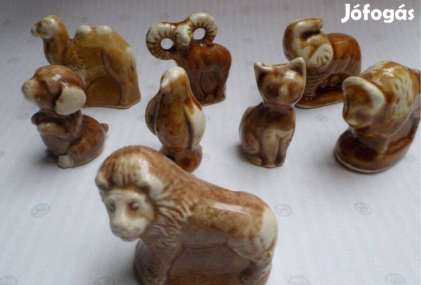 Régi kerámia állat szobor 8 db