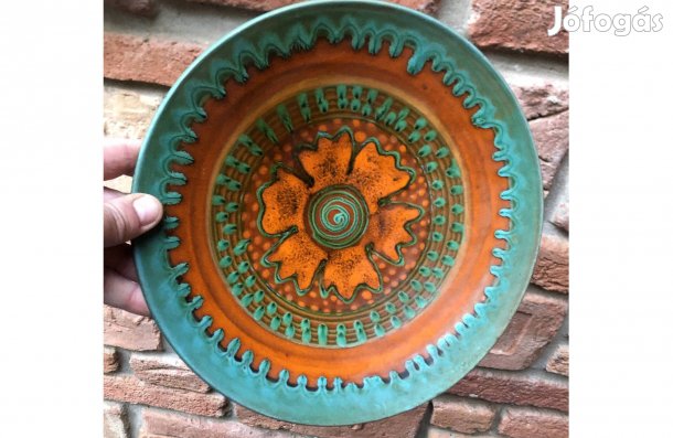 Régi kerámia falitányér 2500 ft/db