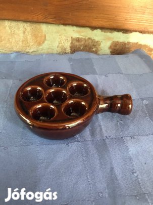 Régi kerámia kínáló tál 2500 Ft 