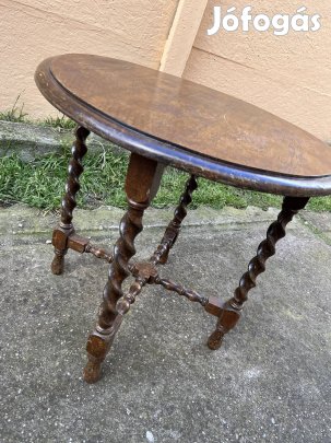 Régi kerek fa asztalka 58/ 60 cm 26000 ft bp.17. Kerben