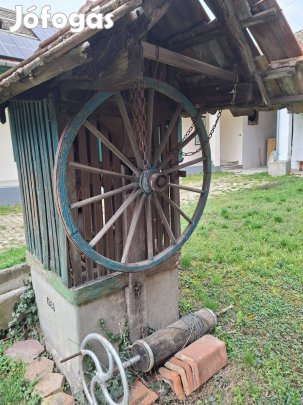 Régi kerekes kút eladó