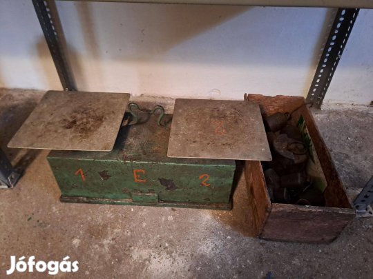 Régi kétkaros piaci mérleg